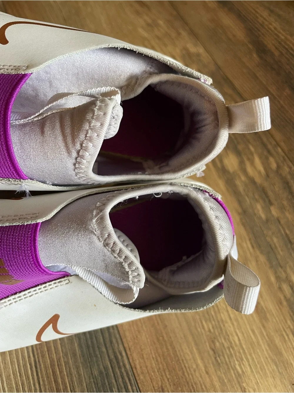 Nike Flex Runner Slip-On Shoes size 4